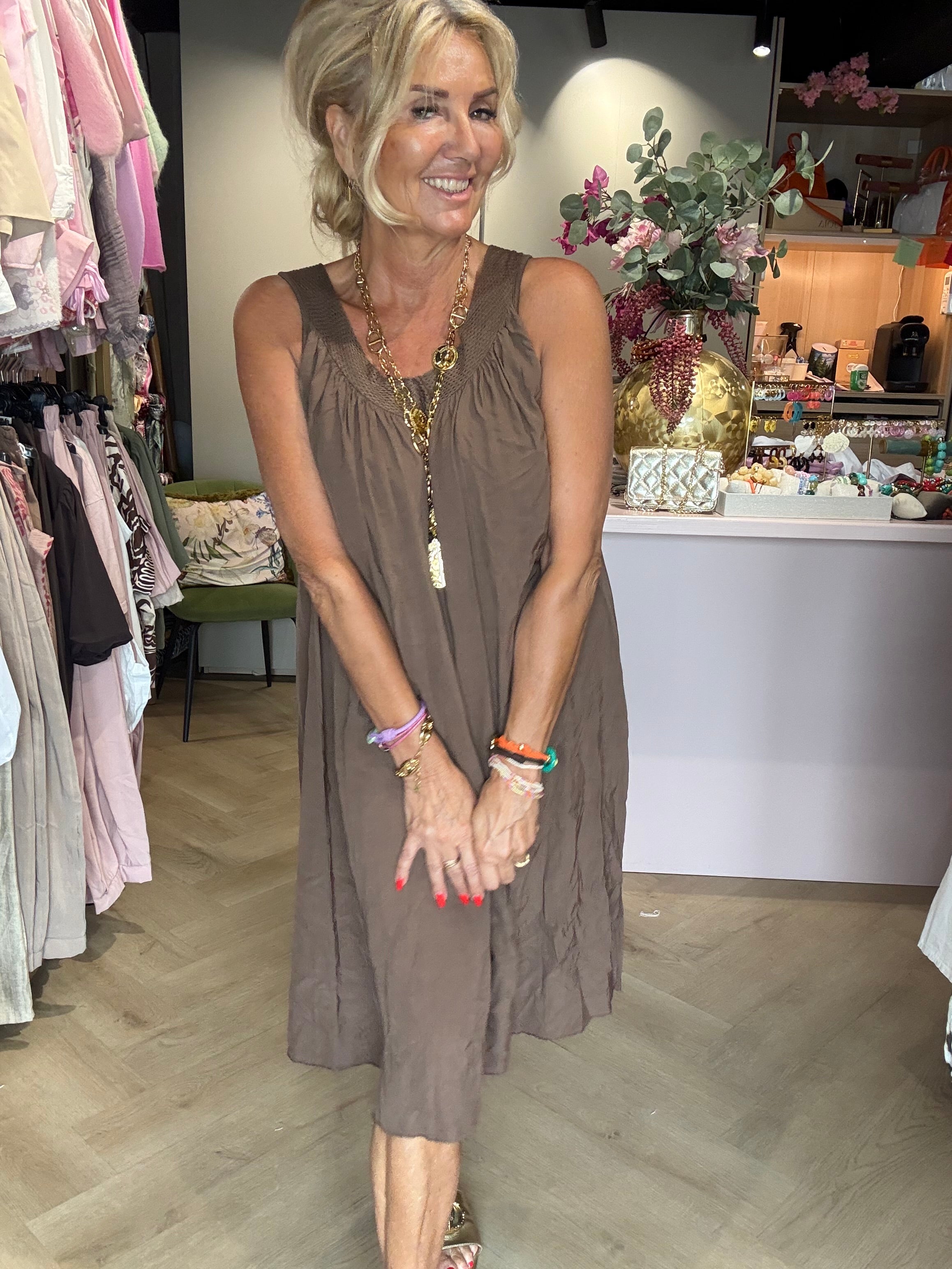 Kleid Zandvoort am Meer Braun